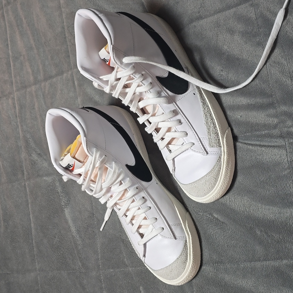 Men's shoes worn once
